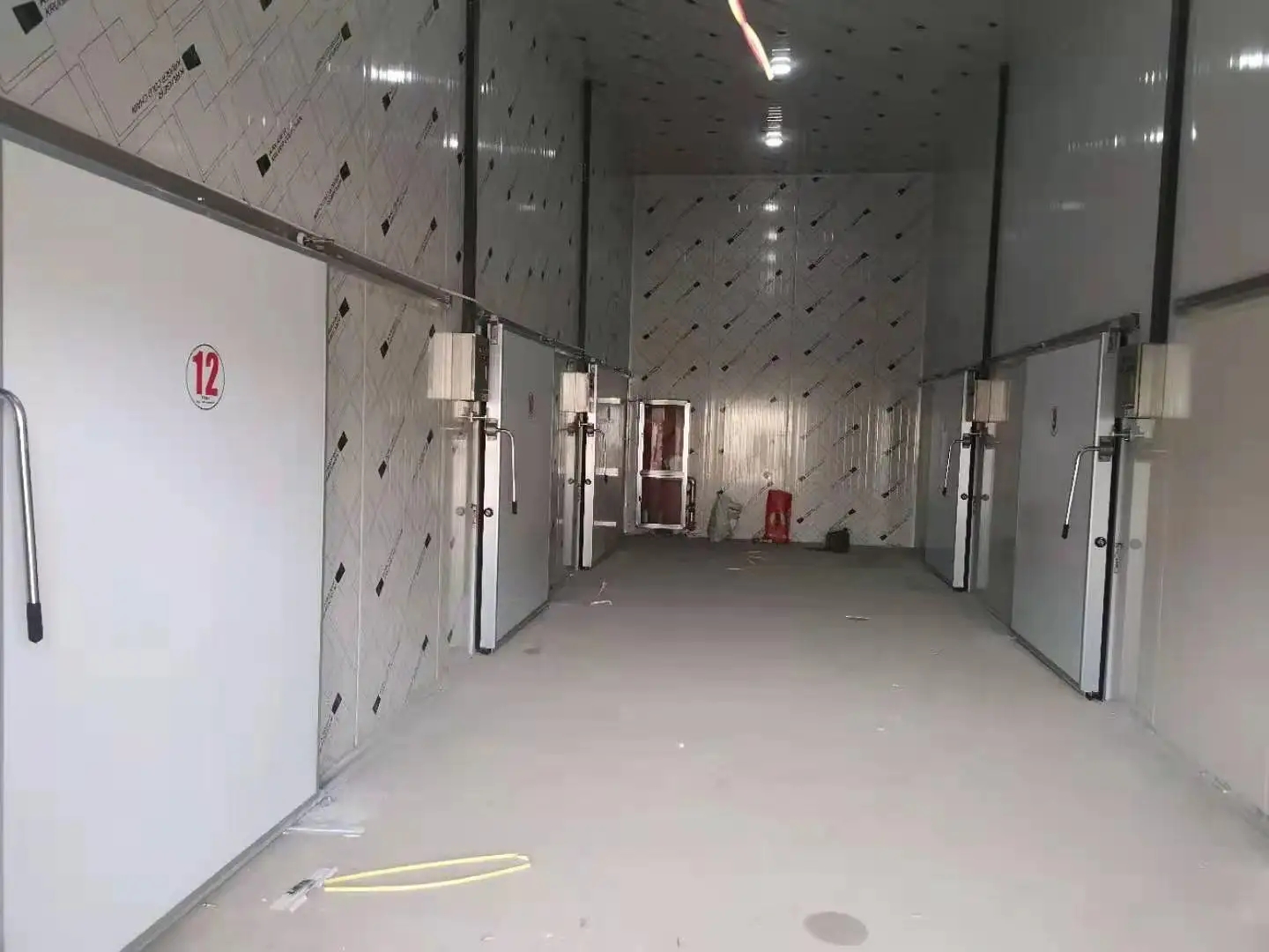图为和记官网工程建造的冷库